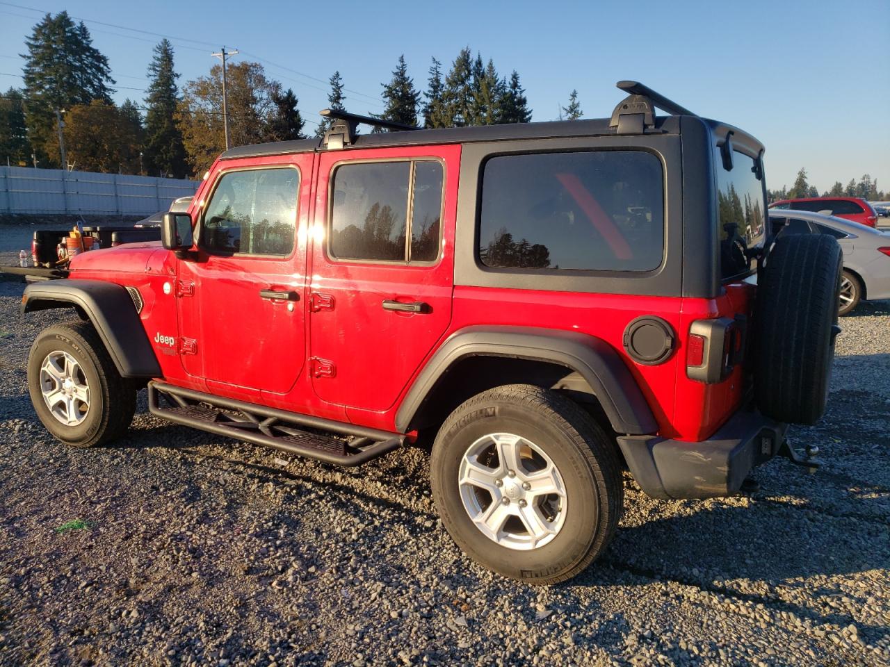 1C4HJXDG2KW646379 - 2019 Jeep wrangler
