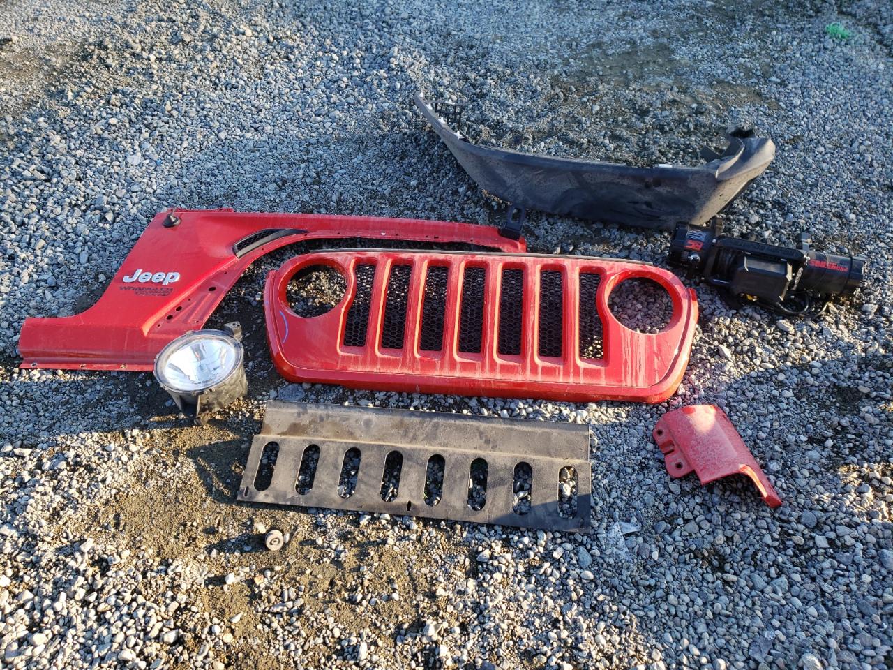 1C4HJXDG2KW646379 - 2019 Jeep wrangler